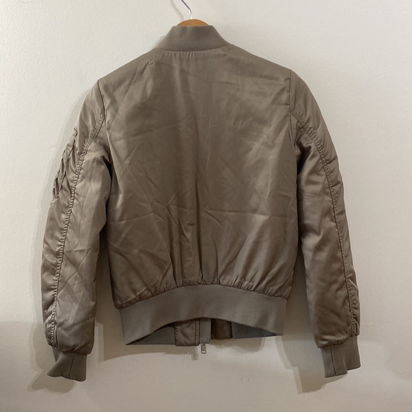 The Group BABATON, women’s bomber jacket, size XXS. W16 L23. - Picture 5 of 9